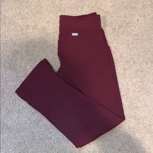 Figs Kade Cargo Scrub Pant - Maroon/red